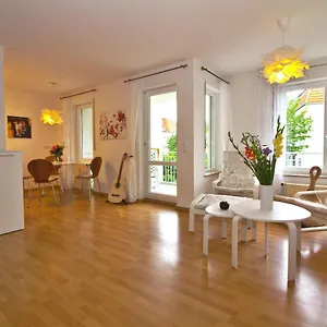 Apartment Kakadu Laubegast Wlan Tv Fahrrad
