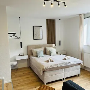 Apartment Overnight No2 - Studio, Kueche, Netflix
